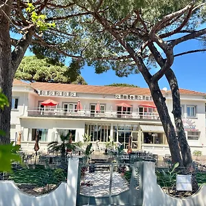 Logis Restaurant Le Kalliste Hotel